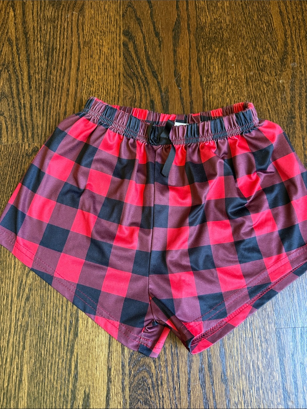 Red and Black Plaid Elastic Waist Lounge Shorts girls size 8/10